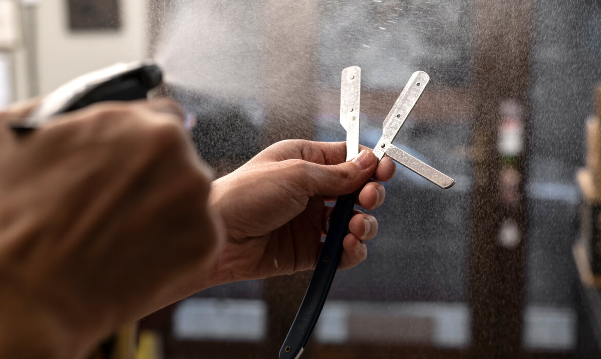 How Can Barbers Benefit From Retail?